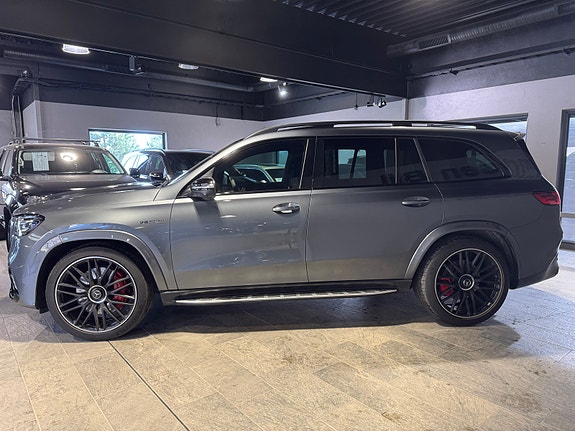 Mercedes-Benz GLS63 9 of 30