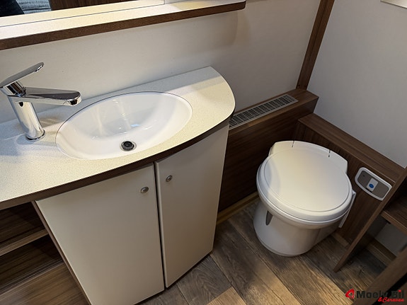 Polar 620 BQD-ALDE-SOLCELLE-LITHIUM-GASSKOMFYR-MICRO-QUEENBED-STORT BAD-FANTASTISK HELÅRSVOGN++ 30 of 30