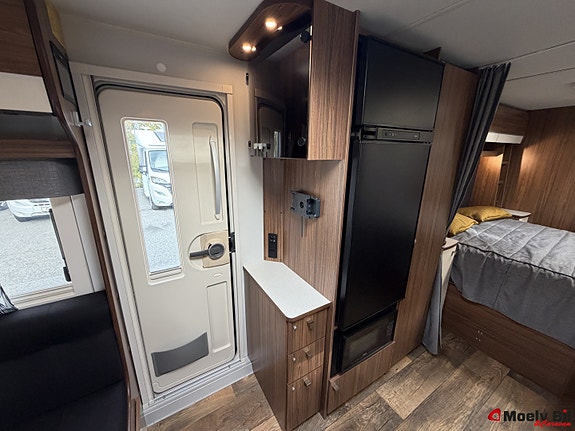 Polar 620 BQD-ALDE-SOLCELLE-LITHIUM-GASSKOMFYR-MICRO-QUEENBED-STORT BAD-FANTASTISK HELÅRSVOGN++ 16 of 30