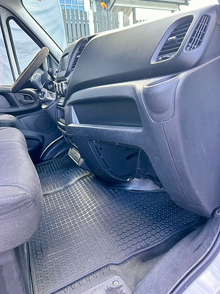 Iveco Daily 8 of 15