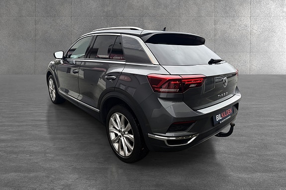 Volkswagen T-Roc 3 of 15