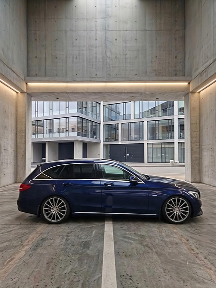 Mercedes-Benz C350 e 4 of 15