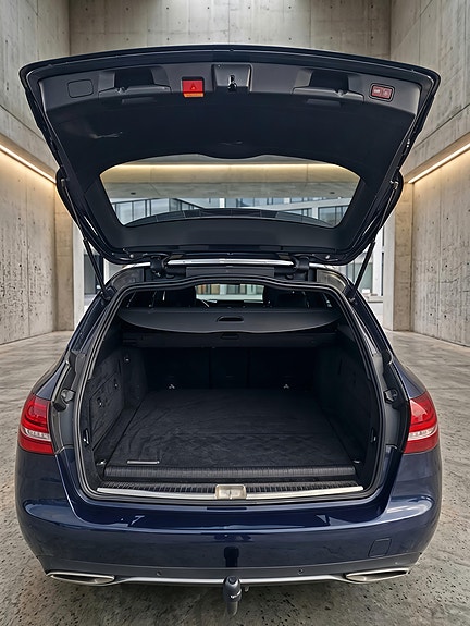 Mercedes-Benz C350 e 6 of 15