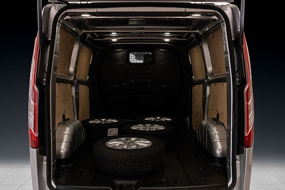 Ford Transit Custom 22 of 23