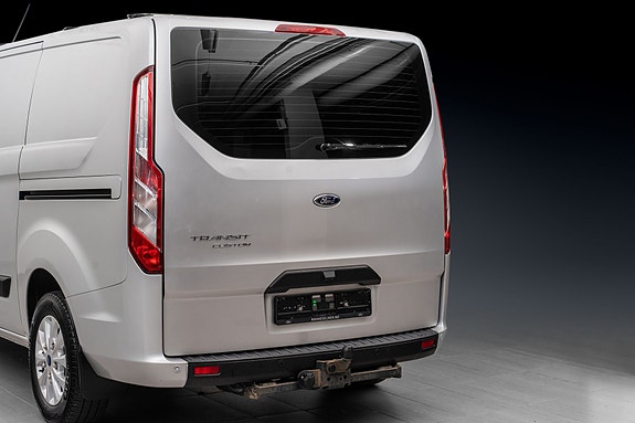 Ford Transit Custom 7 of 23