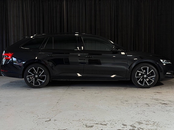 Skoda Superb 13 of 30