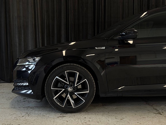 Skoda Superb 6 of 30
