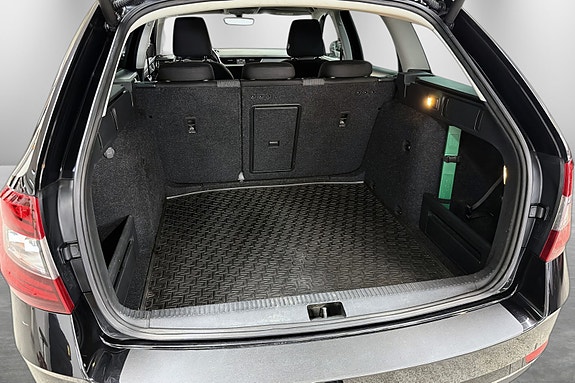 Skoda Octavia 12 of 21
