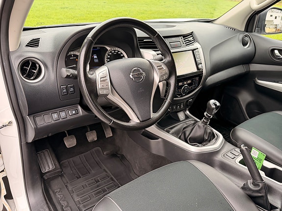 Nissan Navara 27 of 30
