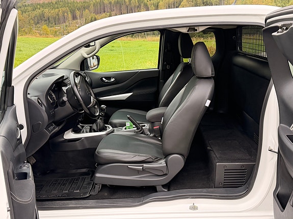Nissan Navara 25 of 30