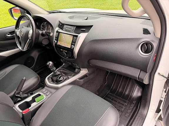 Nissan Navara 23 of 30