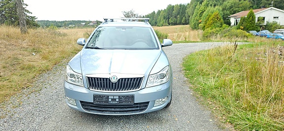Skoda Octavia 2 of 19
