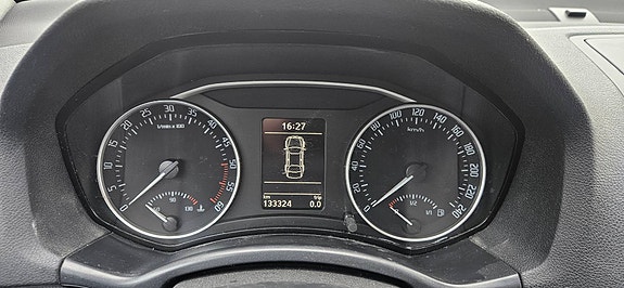 Skoda Octavia 12 of 19