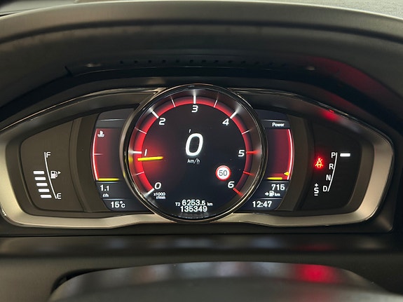 Volvo XC60 15 of 26