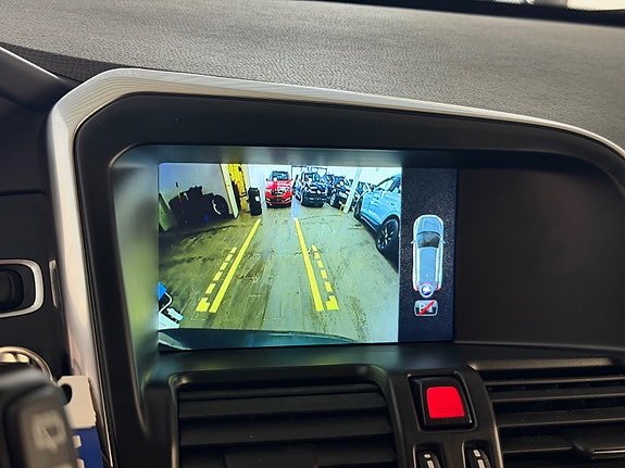 Volvo XC60 18 of 26