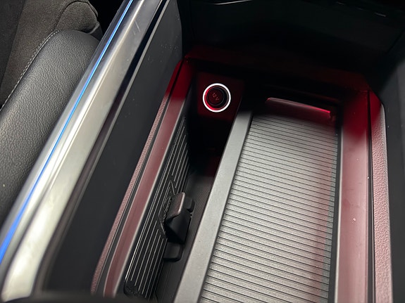 Audi e-tron 28 of 30