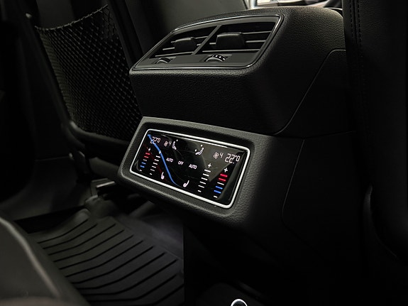 Audi e-tron 17 of 30