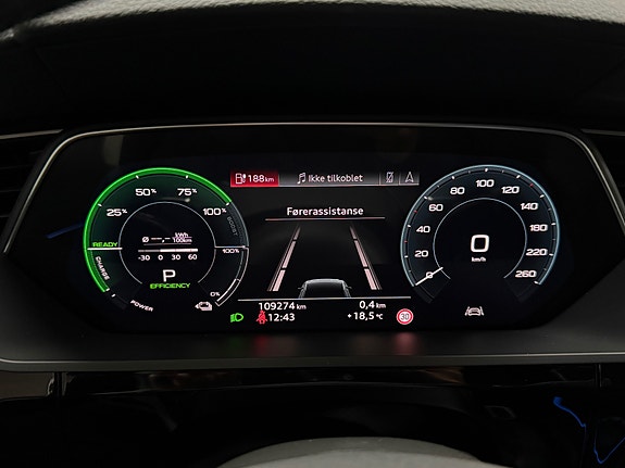 Audi e-tron 24 of 30