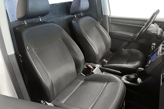 Volkswagen Caddy Maxi 23 of 29