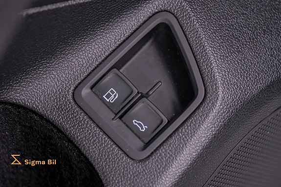 Volkswagen Passat 25 of 30