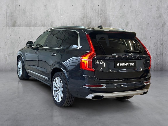 Volvo XC90 3 of 30