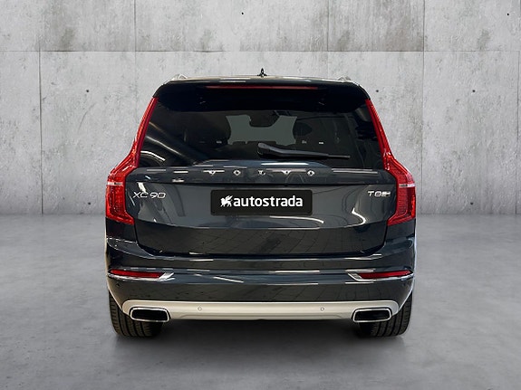 Volvo XC90 4 of 30