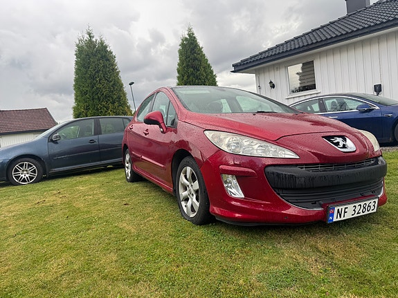 Peugeot 308 5 of 7