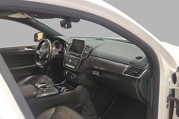 Mercedes-Benz GLE43 15 of 20