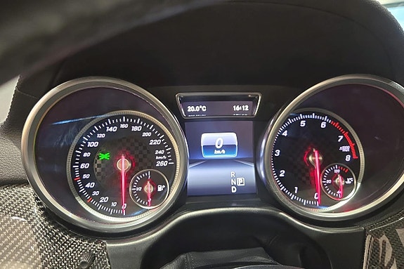 Mercedes-Benz GLE43 12 of 20