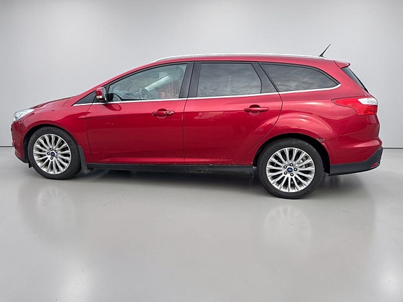 Ford Focus 2 of 13