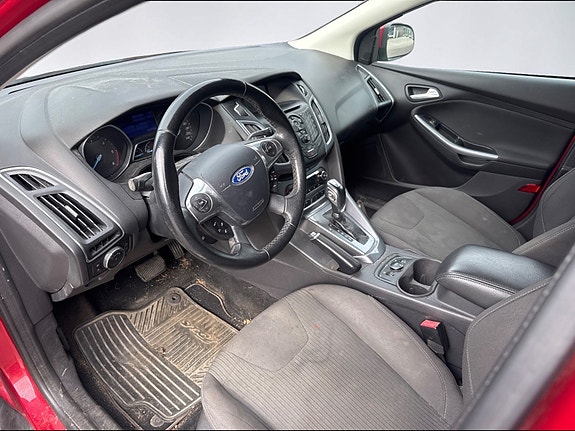 Ford Focus 8 of 13