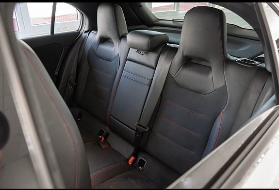 Mercedes-Benz A200 18 of 20