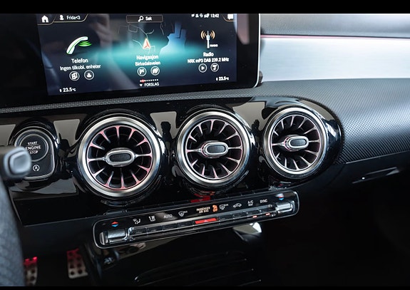 Mercedes-Benz A200 12 of 20