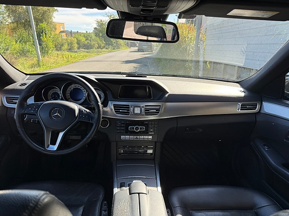 Mercedes-Benz E220 d 8 of 26