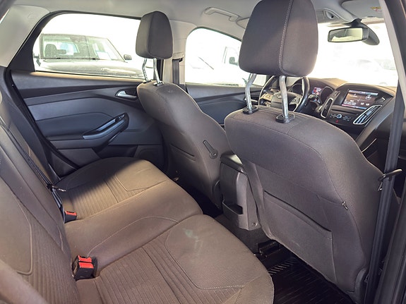 Ford Focus 16 of 30