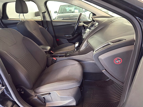 Ford Focus 20 of 30