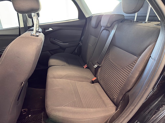 Ford Focus 14 of 30