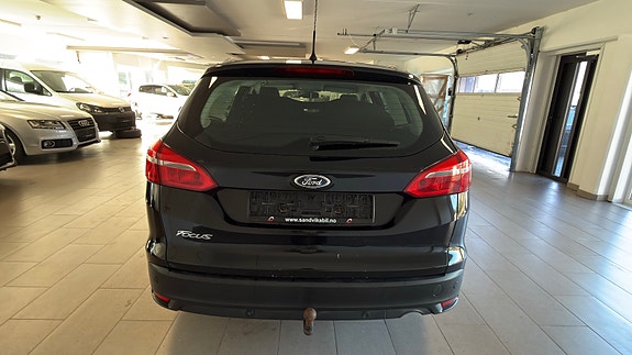 Ford Focus 7 of 30