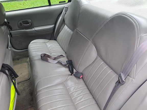 Chevrolet Lumina 6 of 8