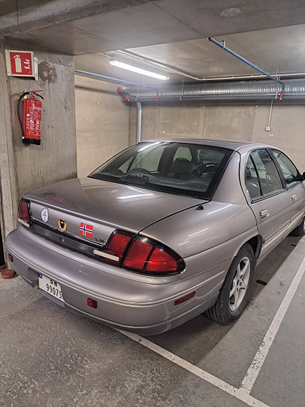 Chevrolet Lumina 4 of 8