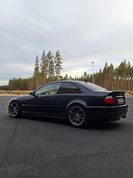BMW M3 9 of 16