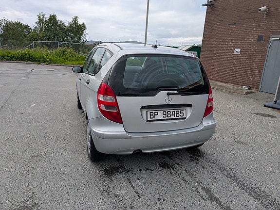 Mercedes-Benz A150 3 of 6