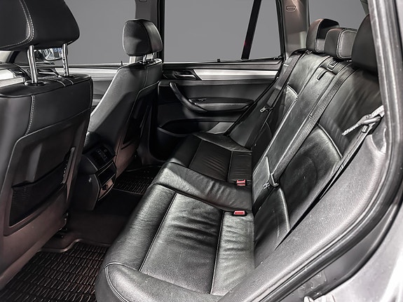 BMW X3 14 of 21