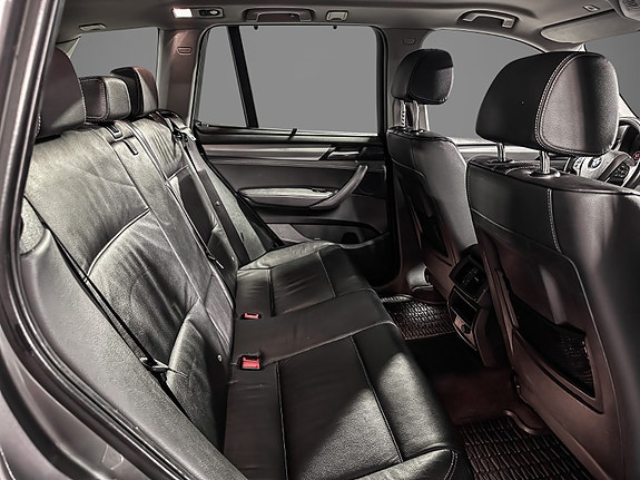 BMW X3 15 of 21