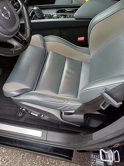 Volvo XC60 15 of 18