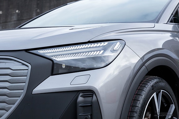Audi Q4 e-tron 9 of 22