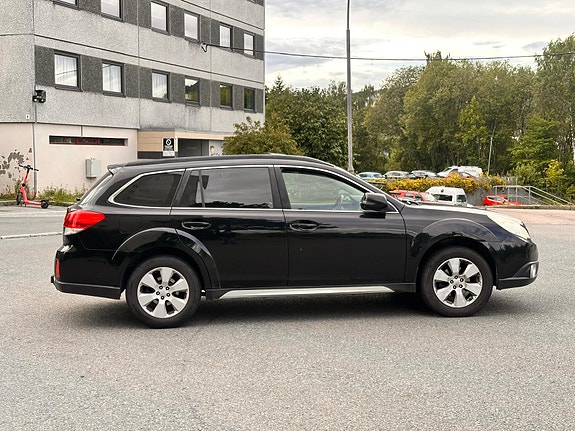 Subaru Legacy 5 of 29