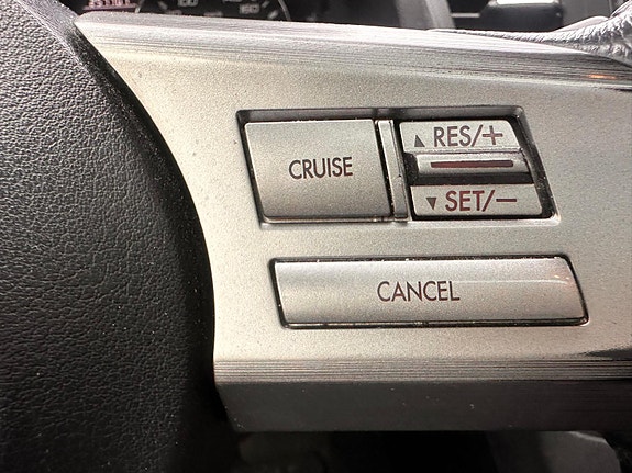 Subaru Legacy 21 of 29