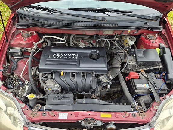 Toyota Corolla 11 of 19