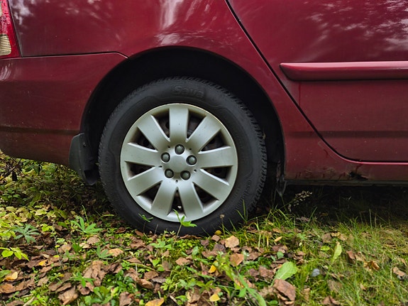 Toyota Corolla 15 of 19